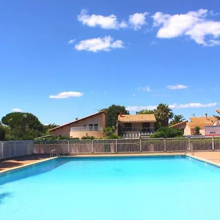Joli Terrasse Avec Piscine Et Parking 아파트 생시프리앙